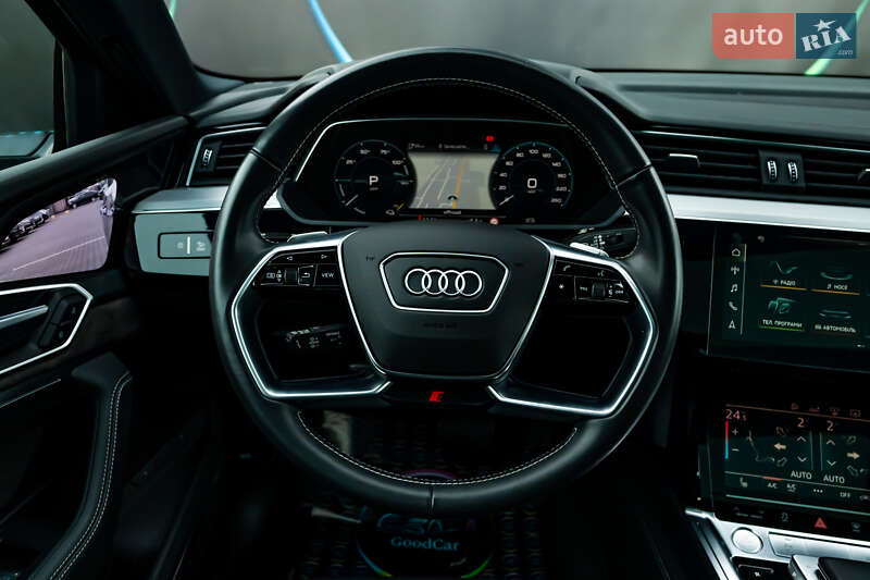 Позашляховик / Кросовер Audi e-tron Sportback 2020 в Луцьку