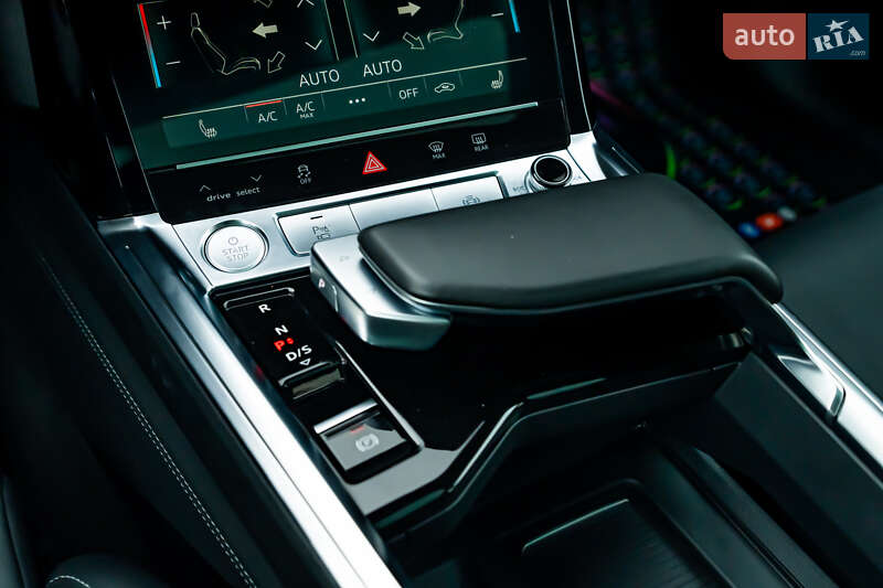 Позашляховик / Кросовер Audi e-tron Sportback 2020 в Луцьку