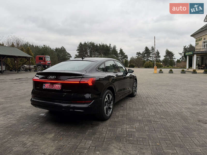 Внедорожник / Кроссовер Audi e-tron Sportback 2021 в Львове