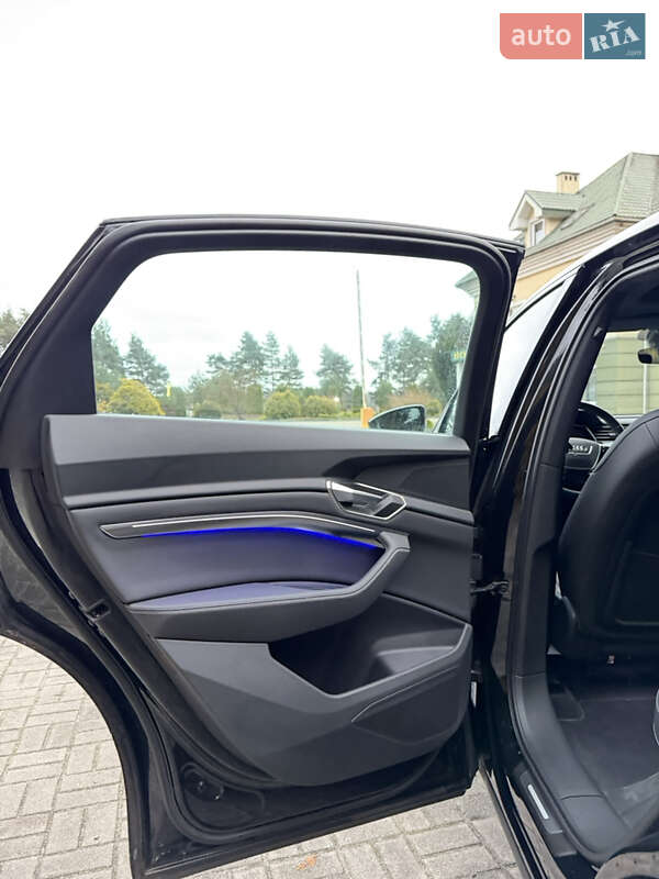 Внедорожник / Кроссовер Audi e-tron Sportback 2021 в Львове