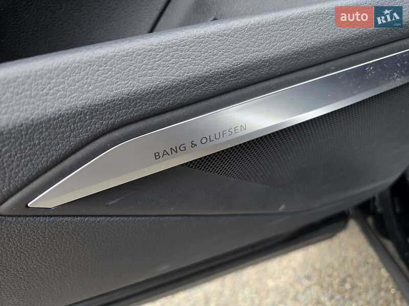 Позашляховик / Кросовер Audi e-tron Sportback 2022 в Ковелі