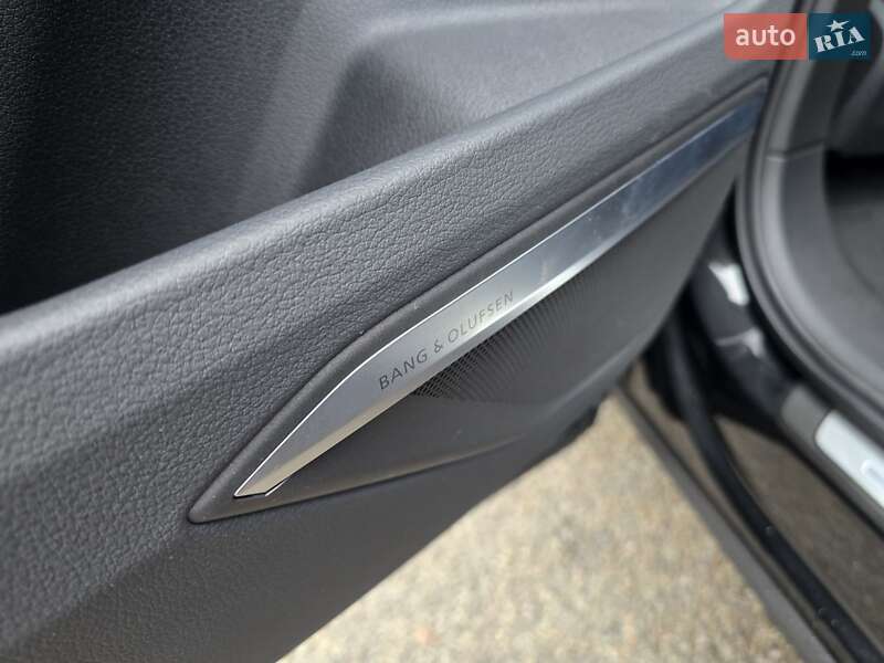 Позашляховик / Кросовер Audi e-tron Sportback 2022 в Ковелі