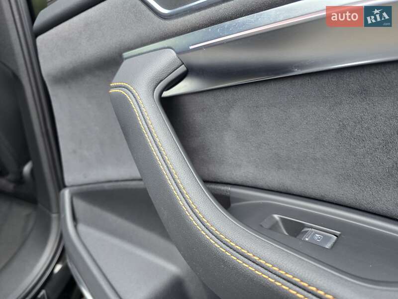 Позашляховик / Кросовер Audi e-tron Sportback 2022 в Ковелі