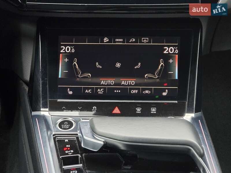 Позашляховик / Кросовер Audi e-tron Sportback 2022 в Ковелі