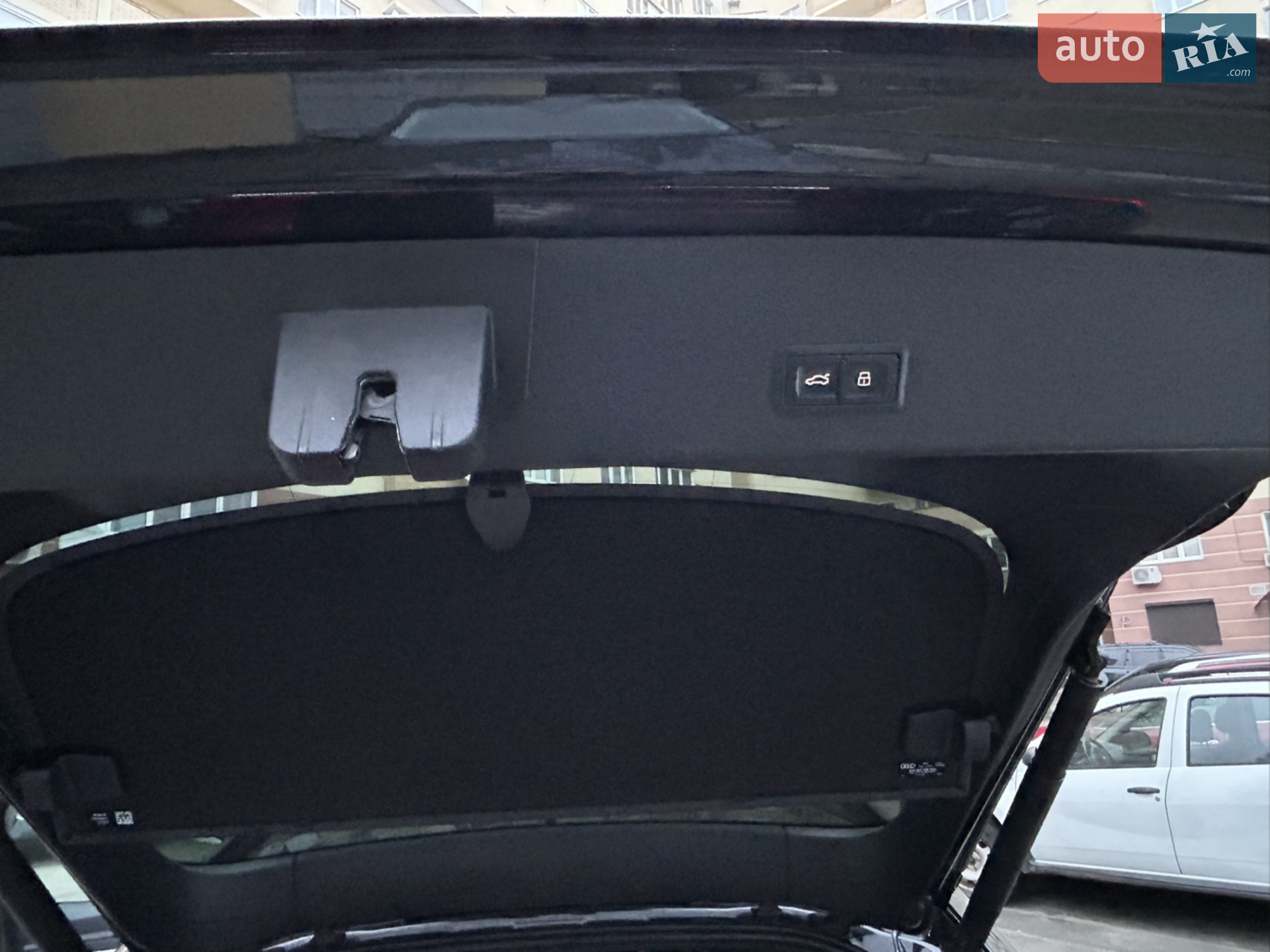 Audi e-tron Sportback 2022 VIN WAUZZZGE2NB028832 фото оголошення 18 з 30