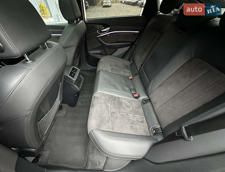 Позашляховик / Кросовер Audi e-tron Sportback 2021 в Дрогобичі фото 16 Позашляховик / Кросовер Audi e-tron Sportback 2021 в Дрогобичі