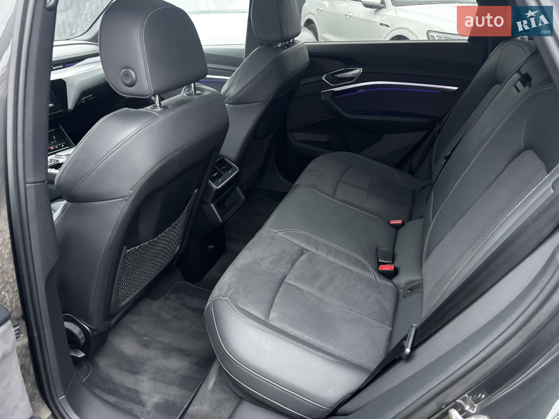 2022 Audi e-tron Sportback - мініатюра 33