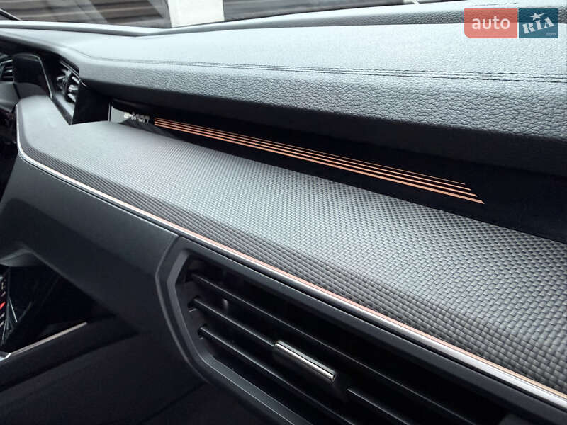 Позашляховик / Кросовер Audi e-tron Sportback 2022 в Луцьку