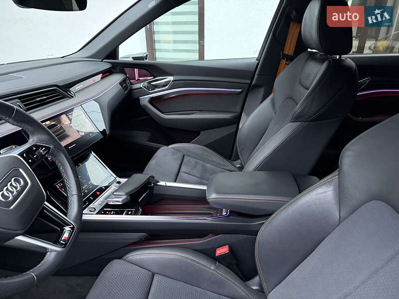 Позашляховик / Кросовер Audi e-tron Sportback 2022 в Луцьку