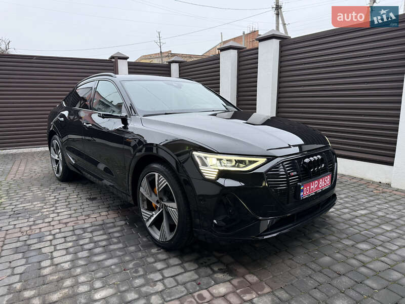 Позашляховик / Кросовер Audi e-tron Sportback 2022 в Луцьку