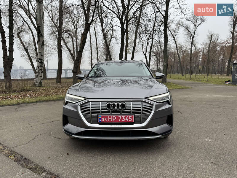 Позашляховик / Кросовер Audi e-tron Sportback 2022 в Києві фото 7 Позашляховик / Кросовер Audi e-tron Sportback 2022 в Києві