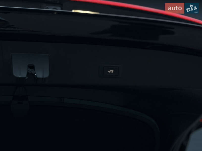 Внедорожник / Кроссовер Audi e-tron Sportback 2021 в Дубно