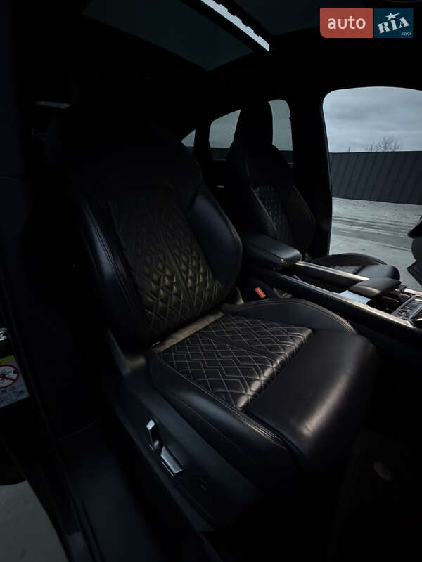 Внедорожник / Кроссовер Audi e-tron Sportback 2021 в Дубно