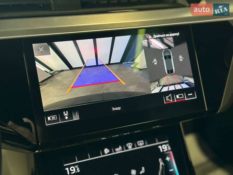 Позашляховик / Кросовер Audi e-tron Sportback 2020 в Львові фото 18 Позашляховик / Кросовер Audi e-tron Sportback 2020 в Львові