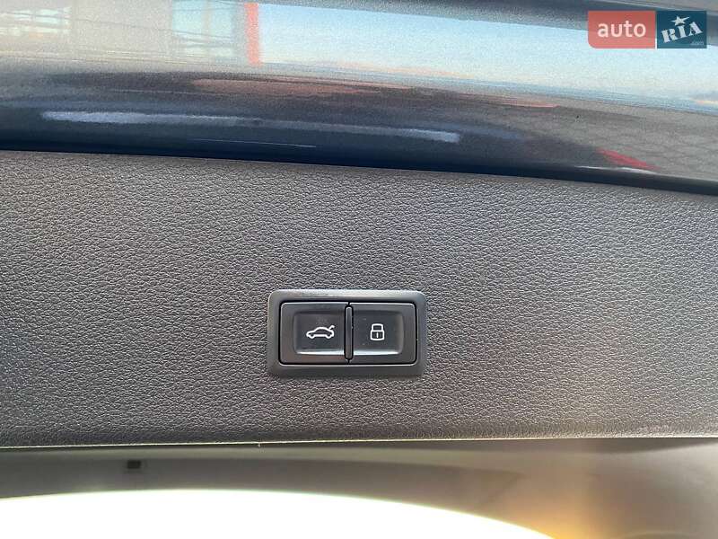 Внедорожник / Кроссовер Audi e-tron Sportback 2021 в Львове