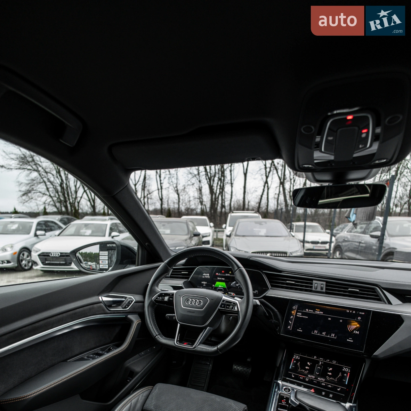 2022 Audi e-tron Sportback - мініатюра 24