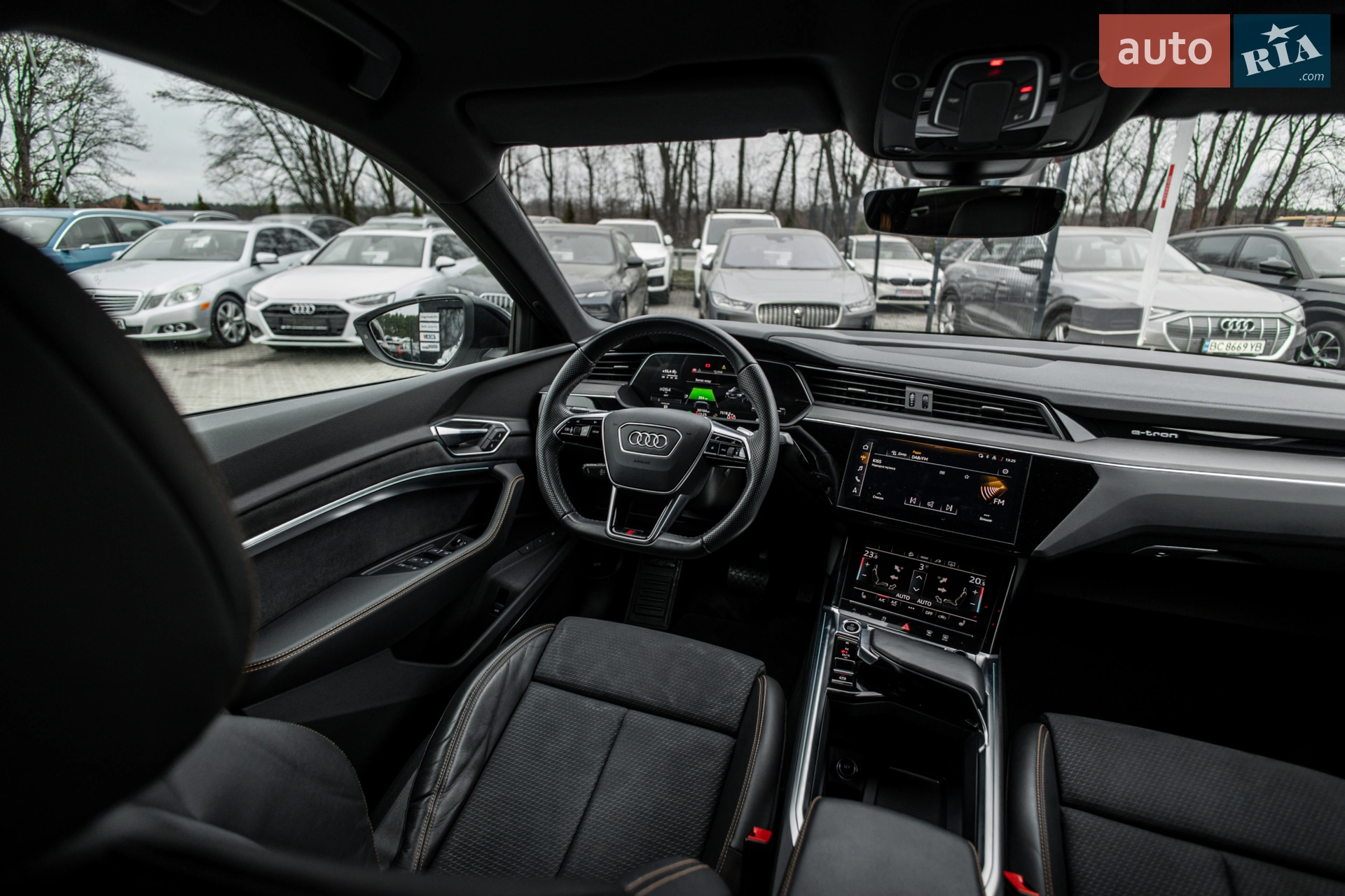 2022 Audi e-tron Sportback - мініатюра 32