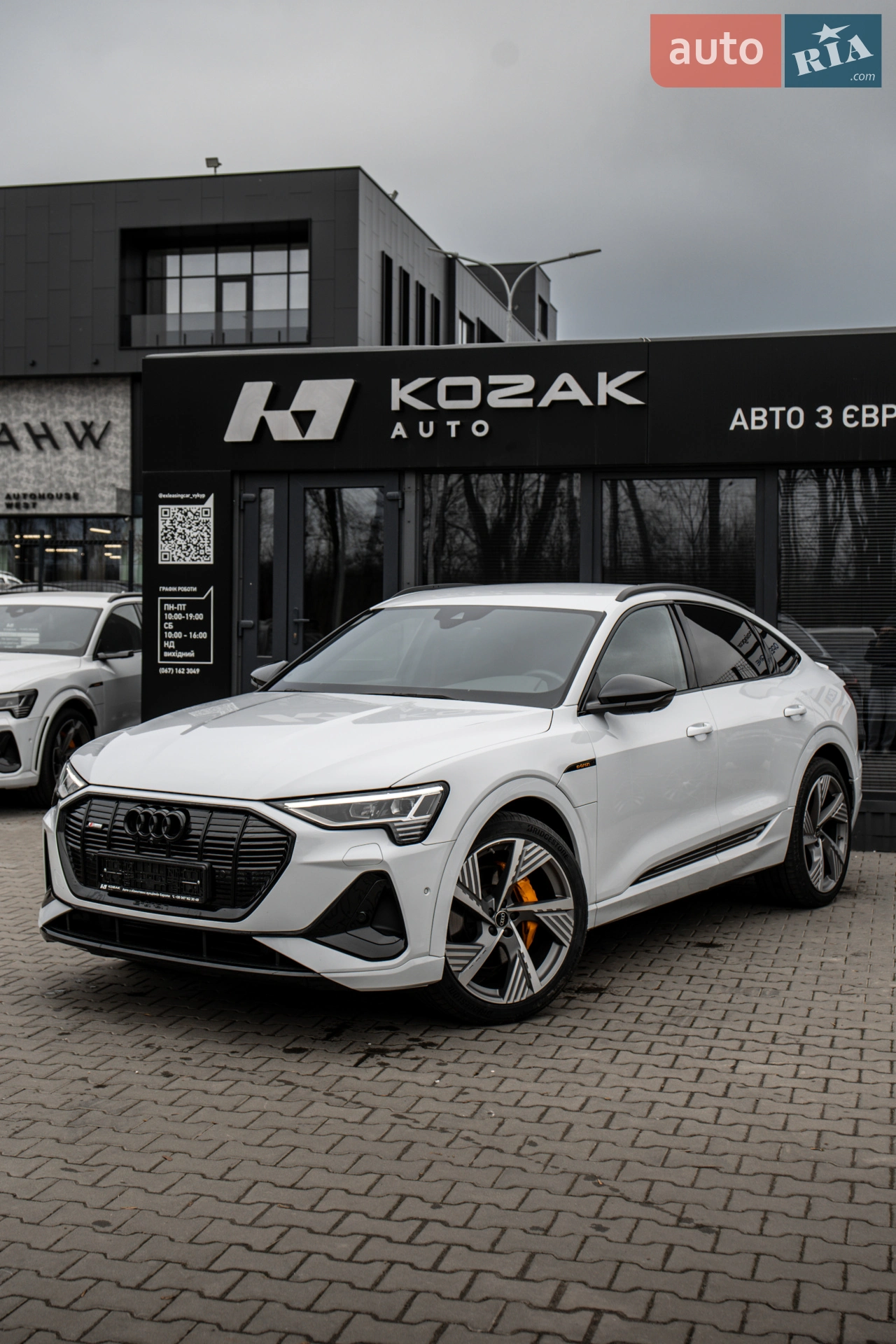 2022 Audi e-tron Sportback - мініатюра 2