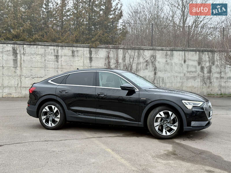Позашляховик / Кросовер Audi e-tron Sportback 2022 в Рівному фото 7 Позашляховик / Кросовер Audi e-tron Sportback 2022 в Рівному