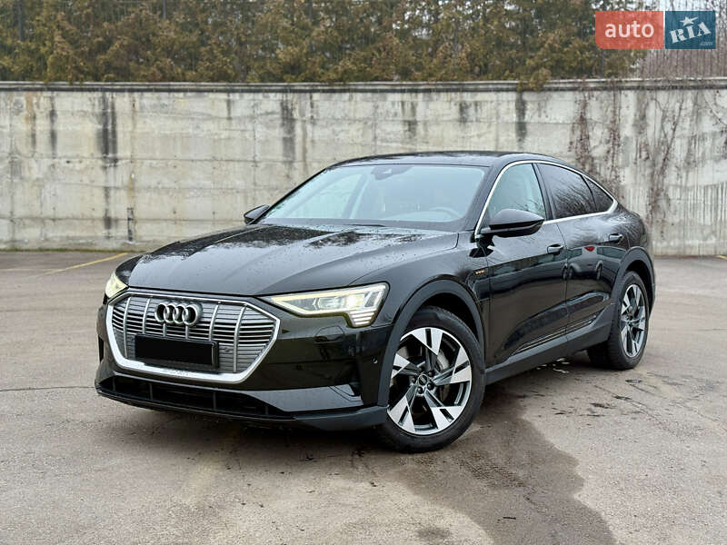 Позашляховик / Кросовер Audi e-tron Sportback 2022 в Рівному фото 9 Позашляховик / Кросовер Audi e-tron Sportback 2022 в Рівному