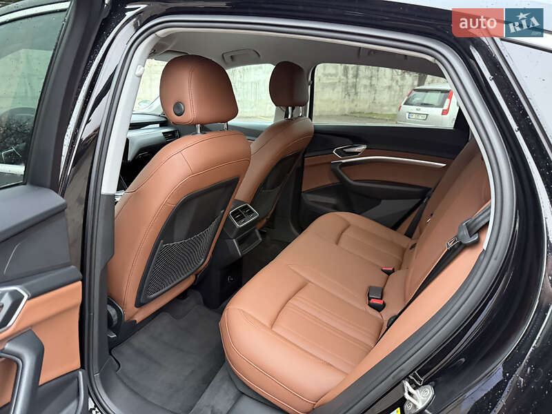 Позашляховик / Кросовер Audi e-tron Sportback 2022 в Рівному фото 45 Позашляховик / Кросовер Audi e-tron Sportback 2022 в Рівному