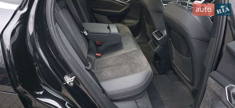Позашляховик / Кросовер Audi e-tron Sportback 2020 в Тернополі