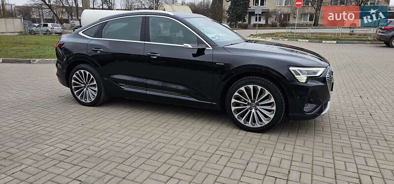 Позашляховик / Кросовер Audi e-tron Sportback 2020 в Тернополі