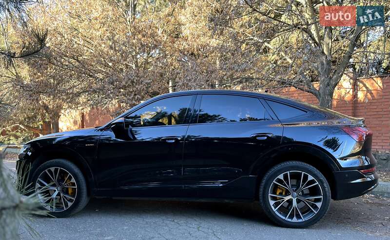 Внедорожник / Кроссовер Audi e-tron Sportback 2022 в Днепре