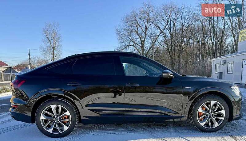 Внедорожник / Кроссовер Audi e-tron Sportback 2021 в Киеве