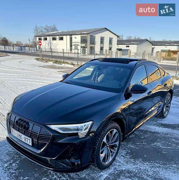Внедорожник / Кроссовер Audi e-tron Sportback 2021 в Киеве