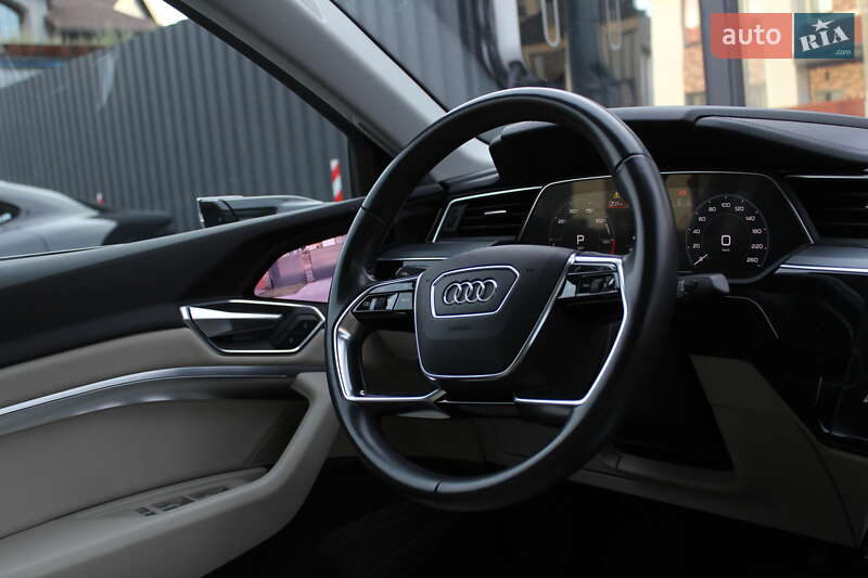 Внедорожник / Кроссовер Audi e-tron Sportback 2020 в Киеве