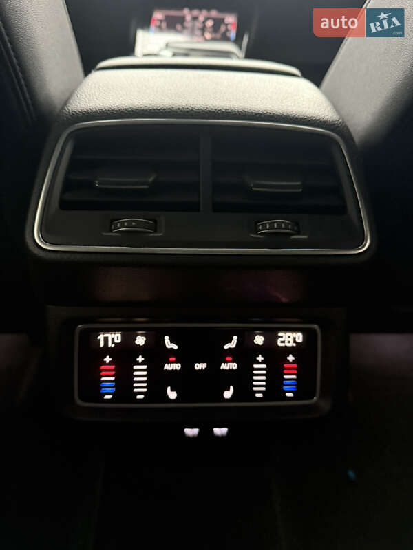 Позашляховик / Кросовер Audi e-tron Sportback 2020 в Стрию