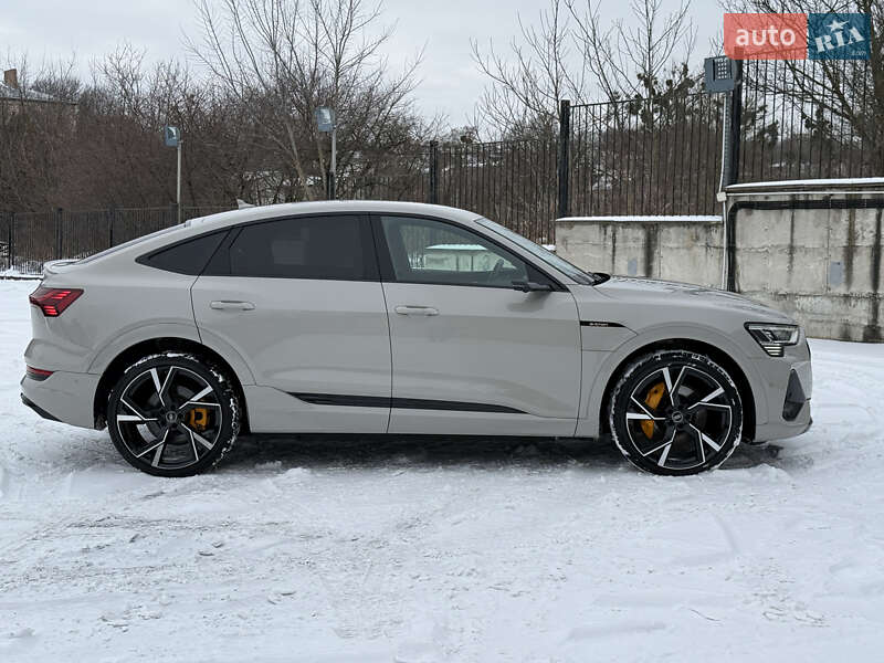 Внедорожник / Кроссовер Audi e-tron Sportback 2020 в Ровно фото 27 Внедорожник / Кроссовер Audi e-tron Sportback 2020 в Ровно