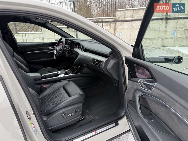 Внедорожник / Кроссовер Audi e-tron Sportback 2020 в Ровно фото 37 Внедорожник / Кроссовер Audi e-tron Sportback 2020 в Ровно