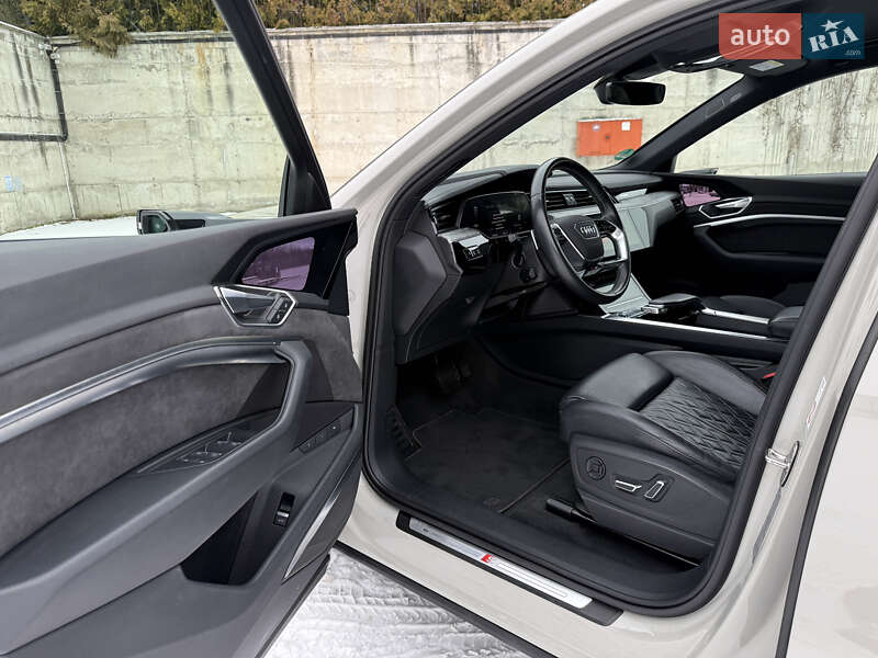 Внедорожник / Кроссовер Audi e-tron Sportback 2020 в Ровно фото 77 Внедорожник / Кроссовер Audi e-tron Sportback 2020 в Ровно