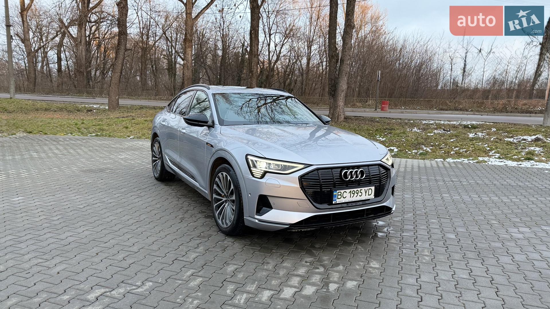 2021 Audi e-tron Sportback - мініатюра 2