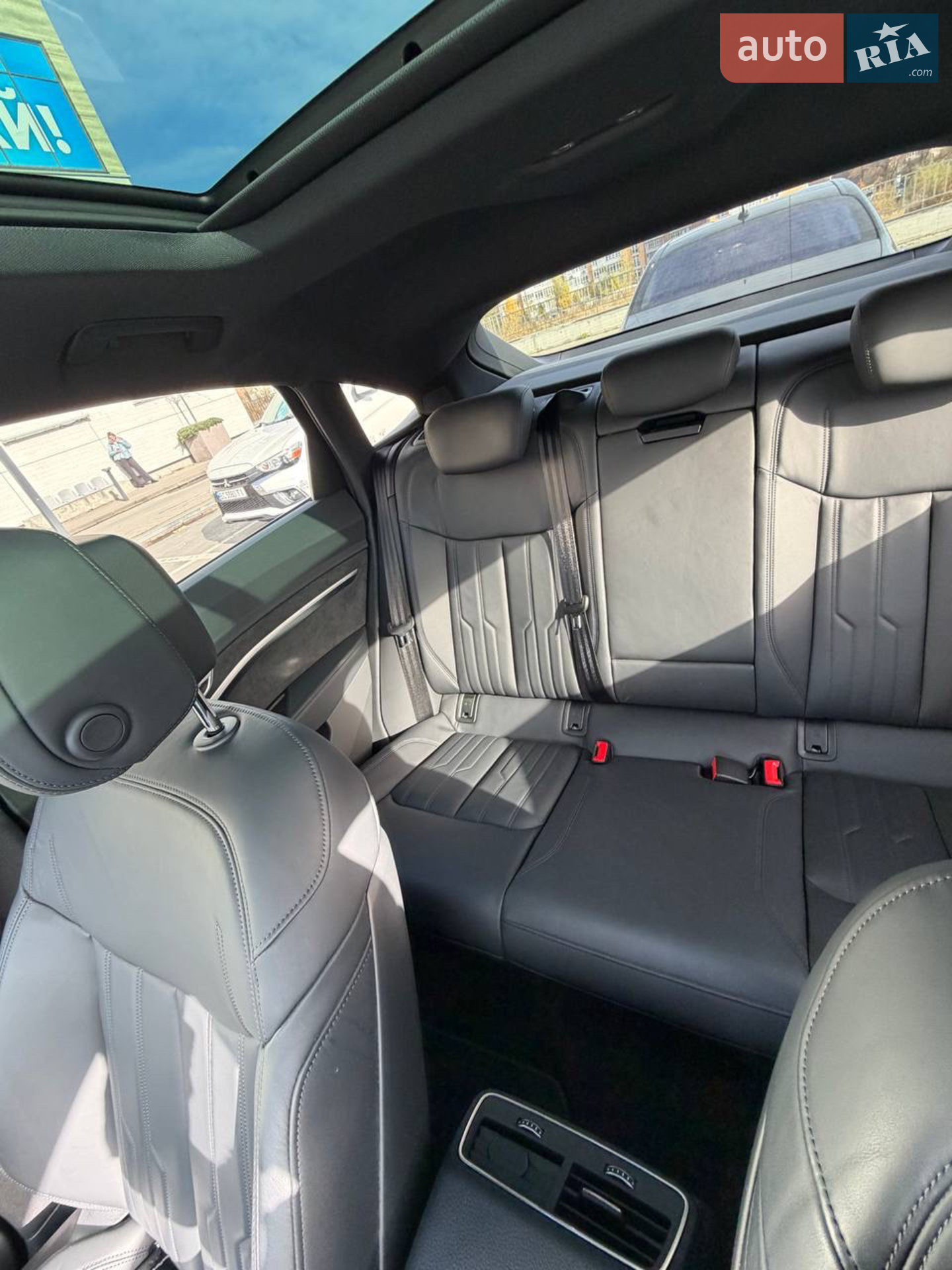 2021 Audi e-tron Sportback - мініатюра 34