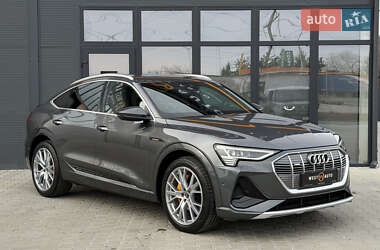 Позашляховик / Кросовер Audi e-tron Sportback 2022 в Мукачевому