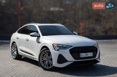 Внедорожник / Кроссовер Audi e-tron Sportback 2020 в Киеве