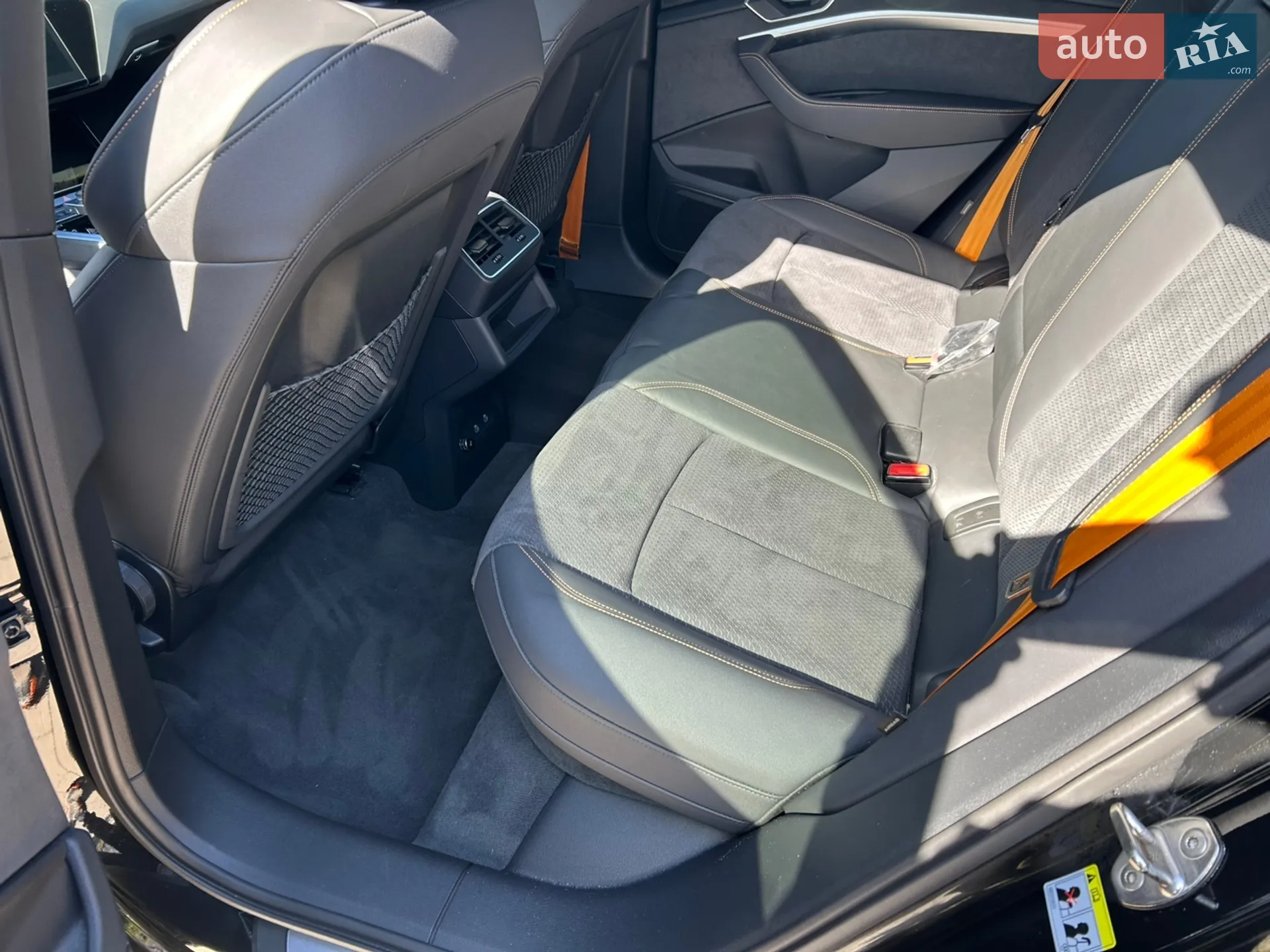 2022 Audi e-tron Sportback - мініатюра 31