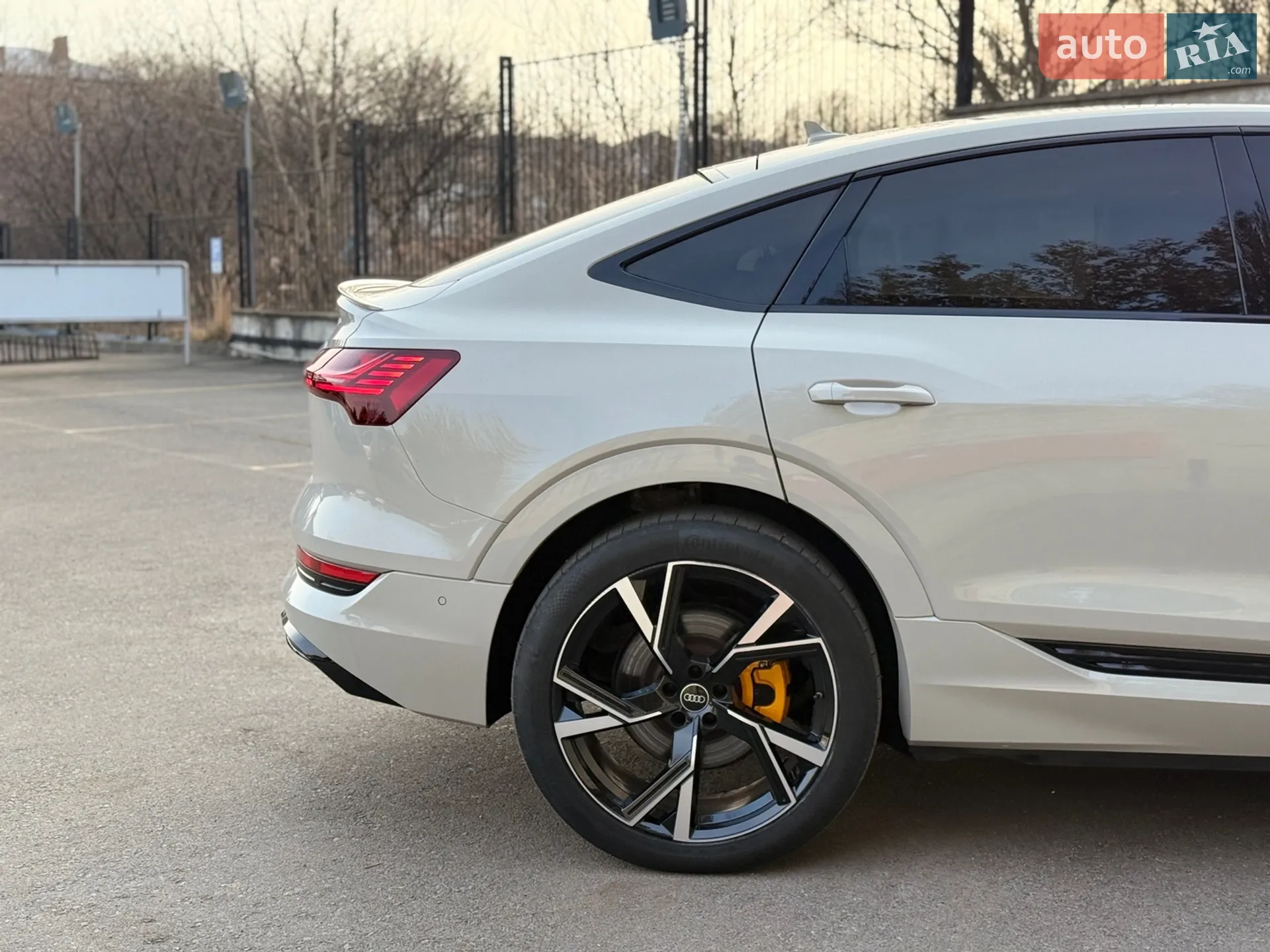 2020 Audi e-tron Sportback - мініатюра 22