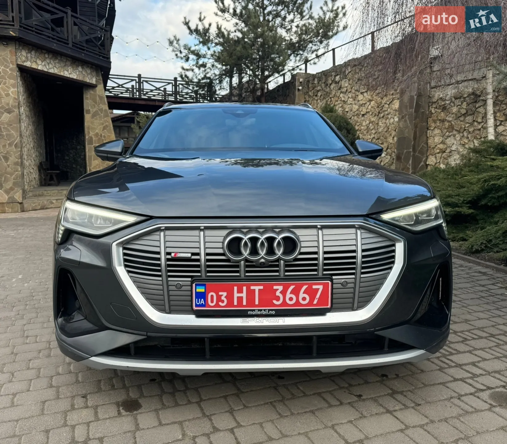 2020 Audi e-tron Sportback - мініатюра 2