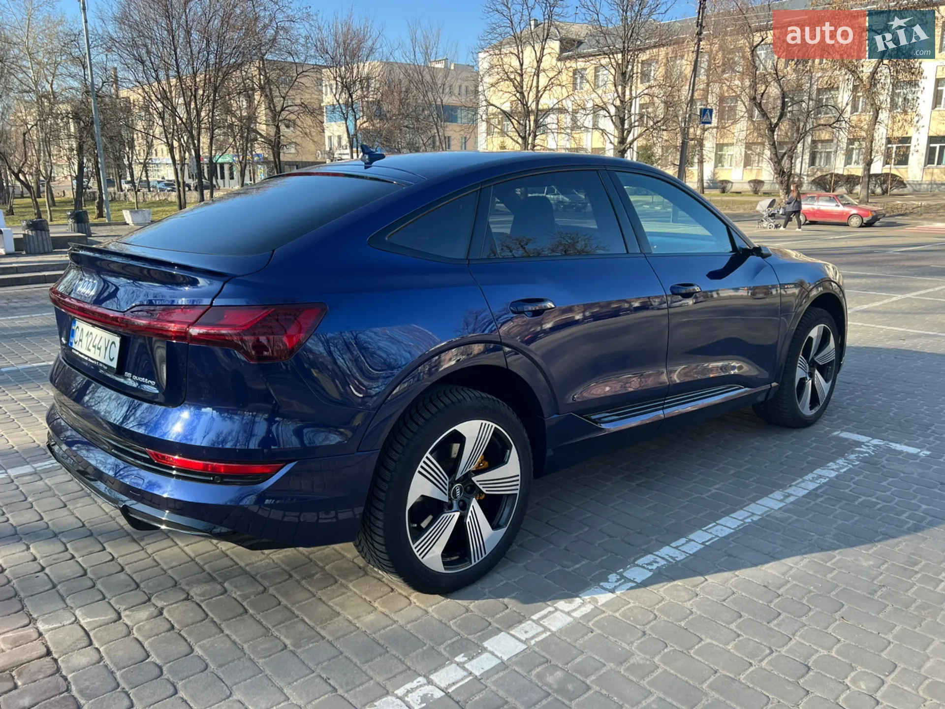 2020 Audi e-tron Sportback - мініатюра 7