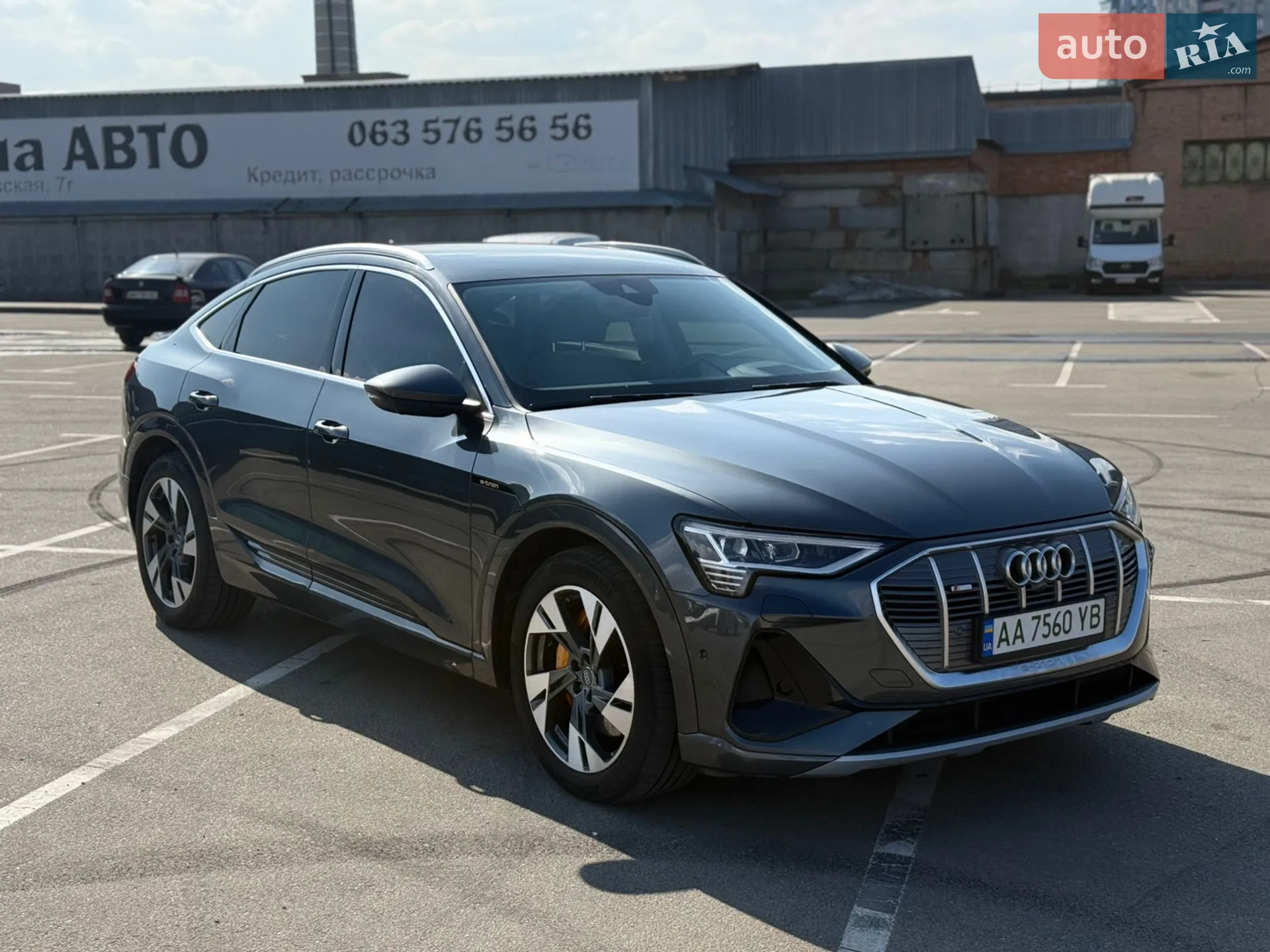 2020 Audi e-tron Sportback - мініатюра 4