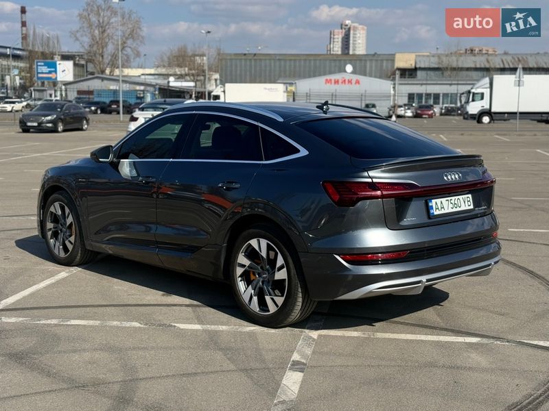 Внедорожник / Кроссовер Audi e-tron Sportback 2020 в Киеве