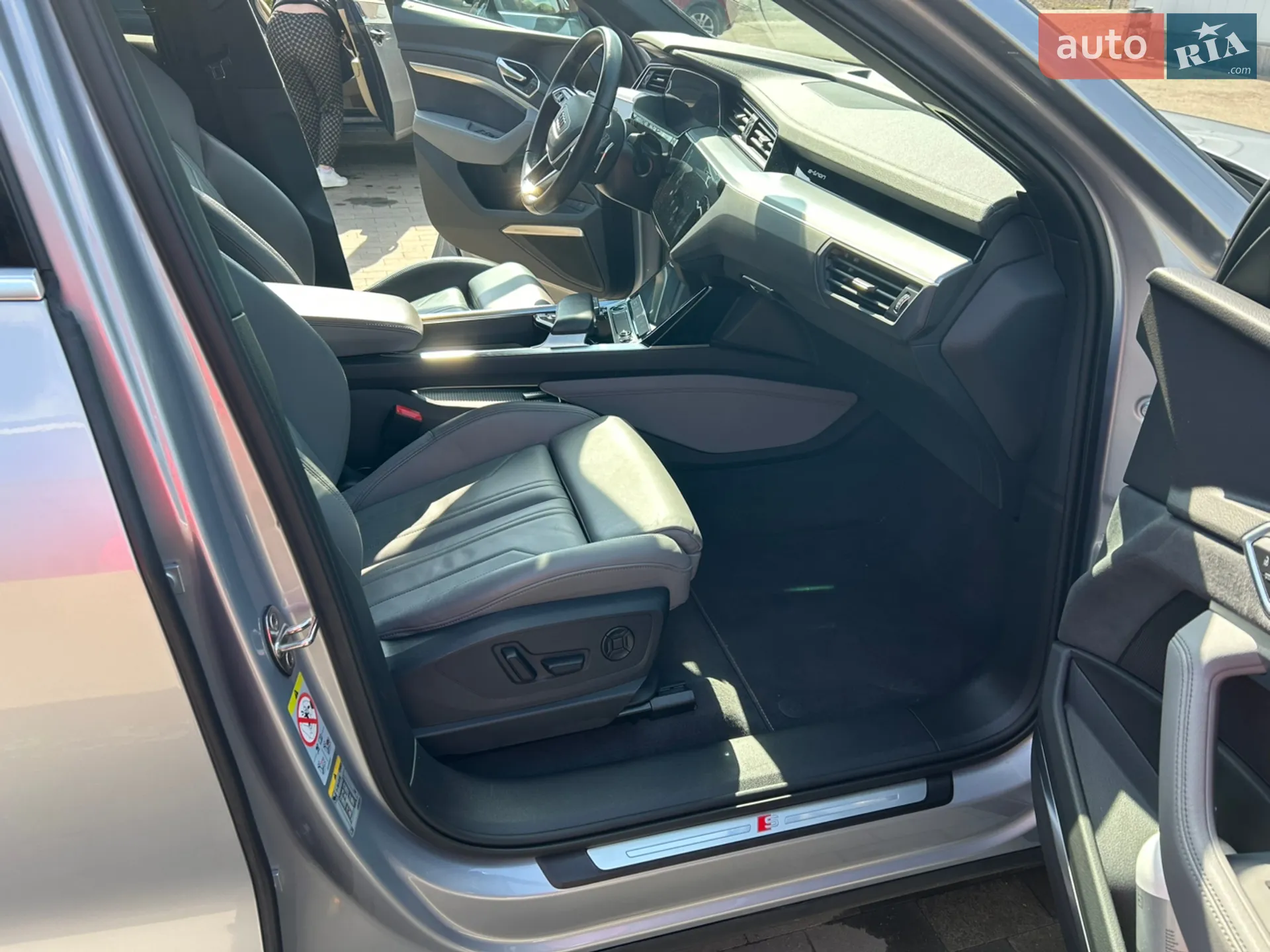 2022 Audi e-tron Sportback - мініатюра 27