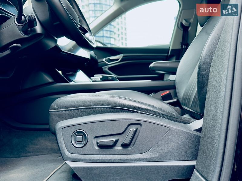 Внедорожник / Кроссовер Audi e-tron Sportback 2022 в Киеве