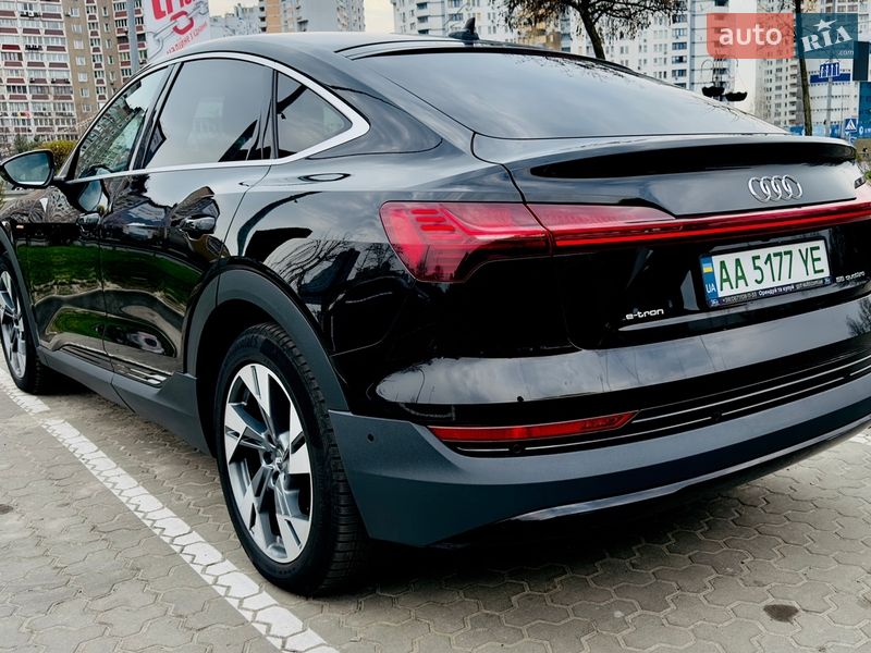 Внедорожник / Кроссовер Audi e-tron Sportback 2022 в Киеве