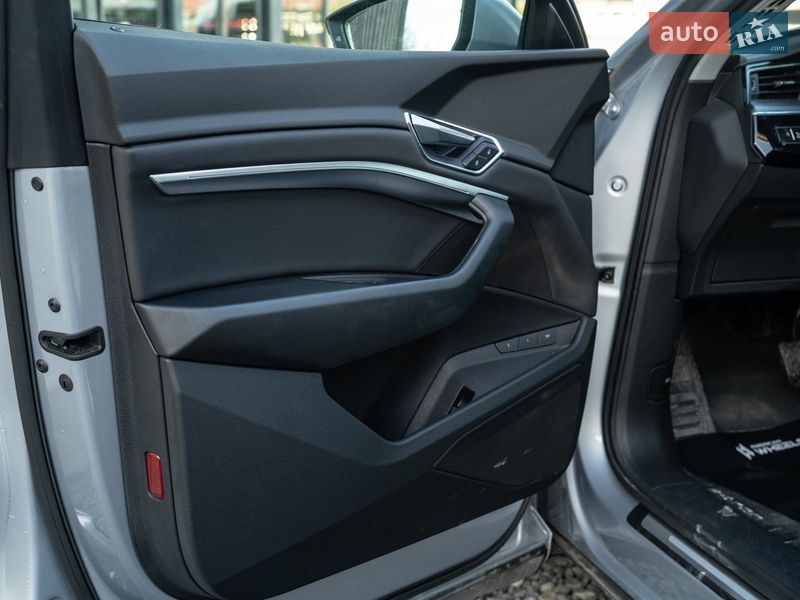 Внедорожник / Кроссовер Audi e-tron Sportback 2020 в Черновцах
