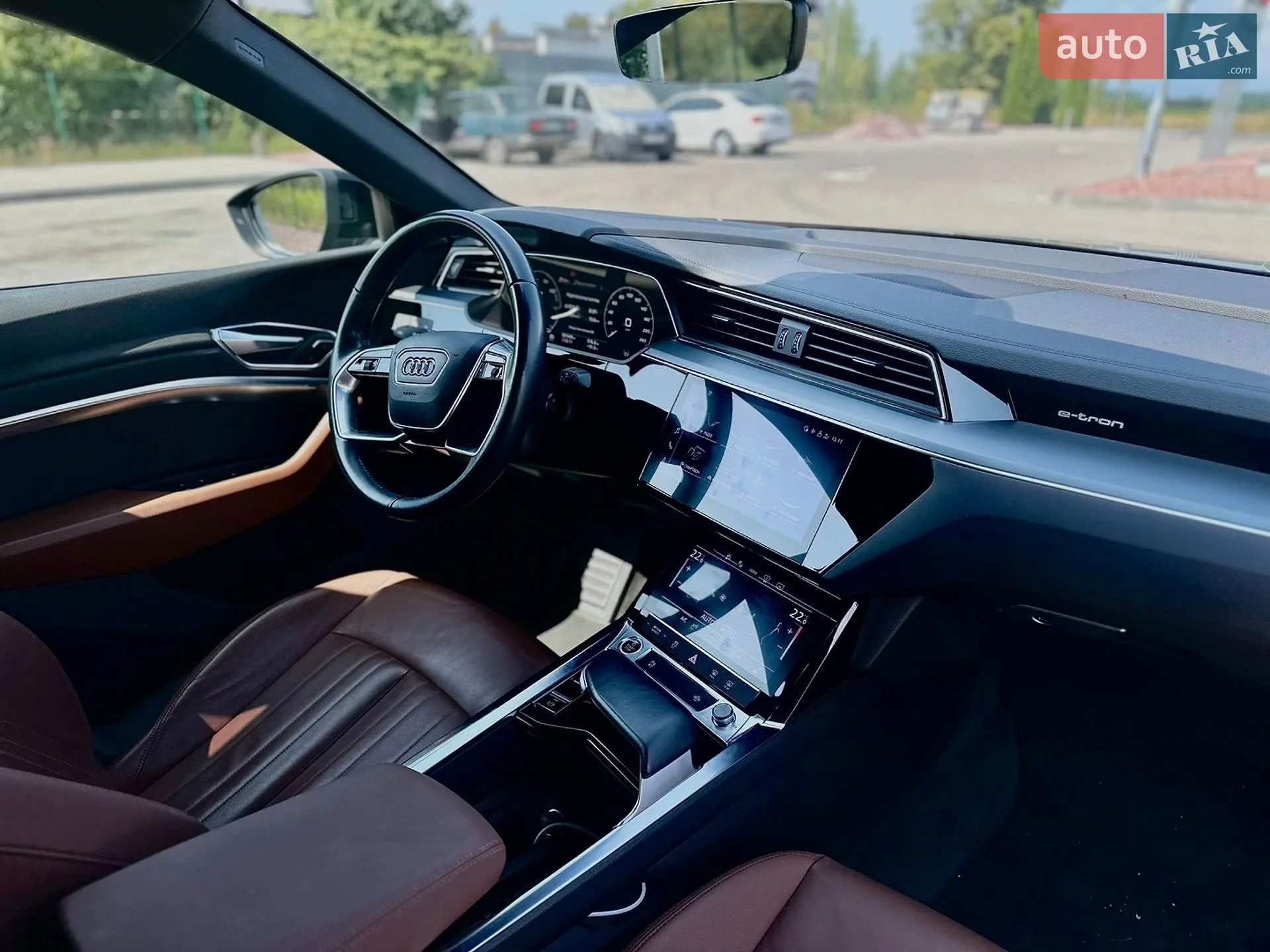2020 Audi e-tron Sportback - мініатюра 11